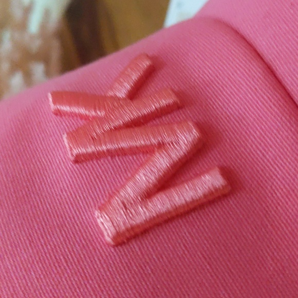 Michael Kors NWT - barbie pink 🩷 adjustable! NEVER WORN! - Picture 2 of 9